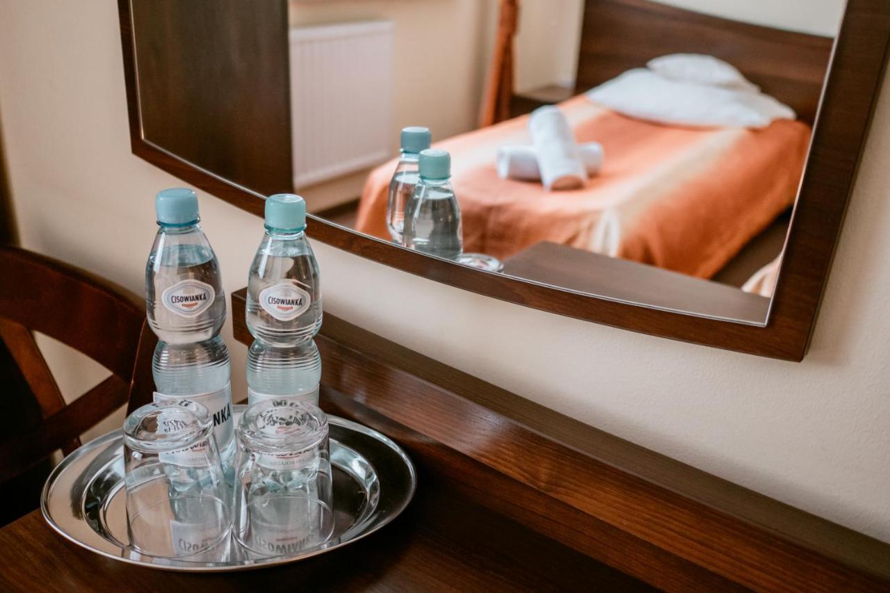 Hotel Domino Niemodlin Εξωτερικό φωτογραφία