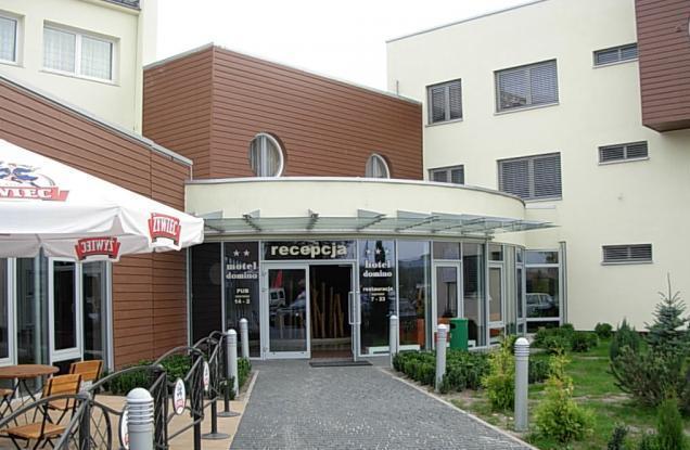 Hotel Domino Niemodlin Εξωτερικό φωτογραφία